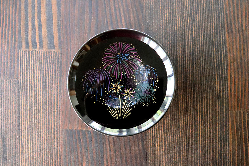 [In stock｜Free Shipping in Hong Kong]Maruma Takagi Pottery-Cold Color-changing Fireworks Ceramic Sake Pair｜White Flat Cup｜Black and White｜Gift Box｜MARUMO TAKAGI